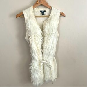 H&M Faux Fur Vest XS - White